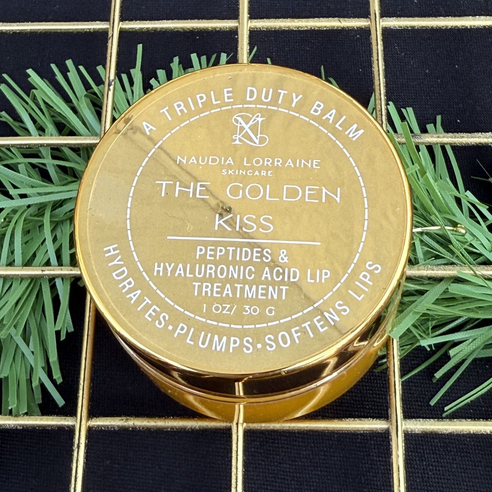 The Golden Kiss + The Golden Sands Lip Ritual Duo - Image 4
